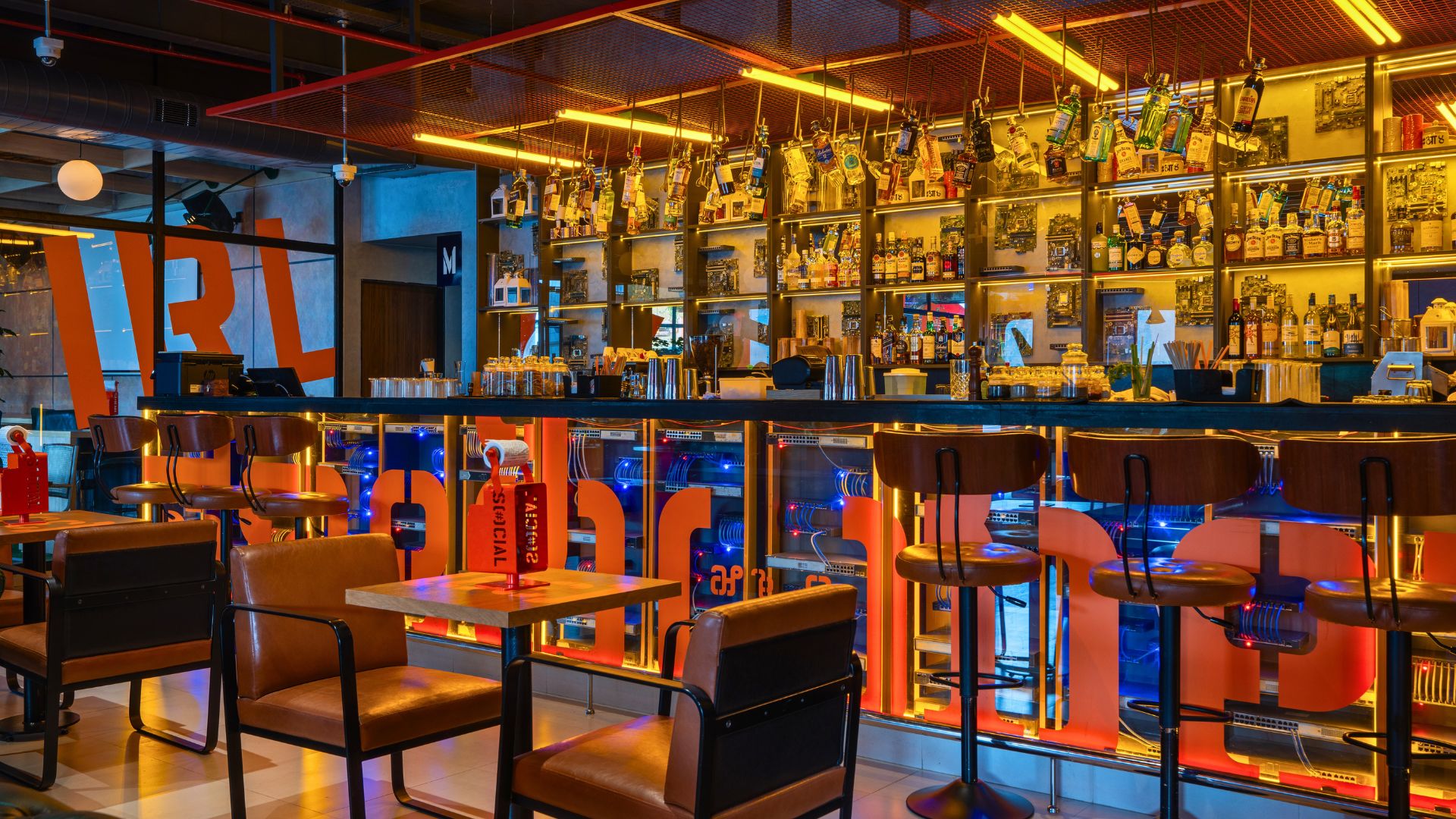 Restaurant bar designed for its target audience