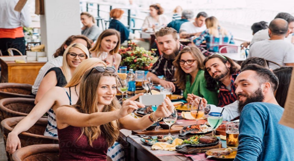 Restaurant lighting and layout influencing customer spending